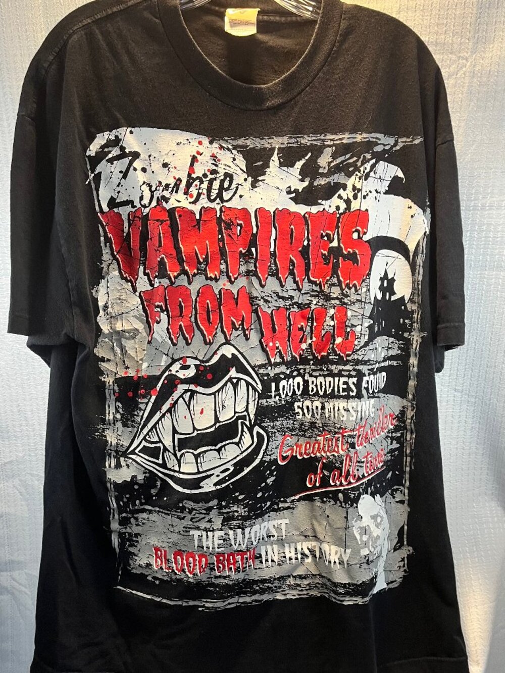 Y2K Era Horror Graphic Tee Shirt Zombie Vampires From Hell size XL